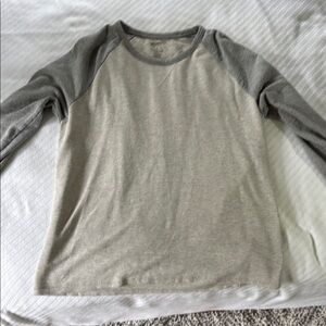 Arizona Jean Company Gray Raglan Tee